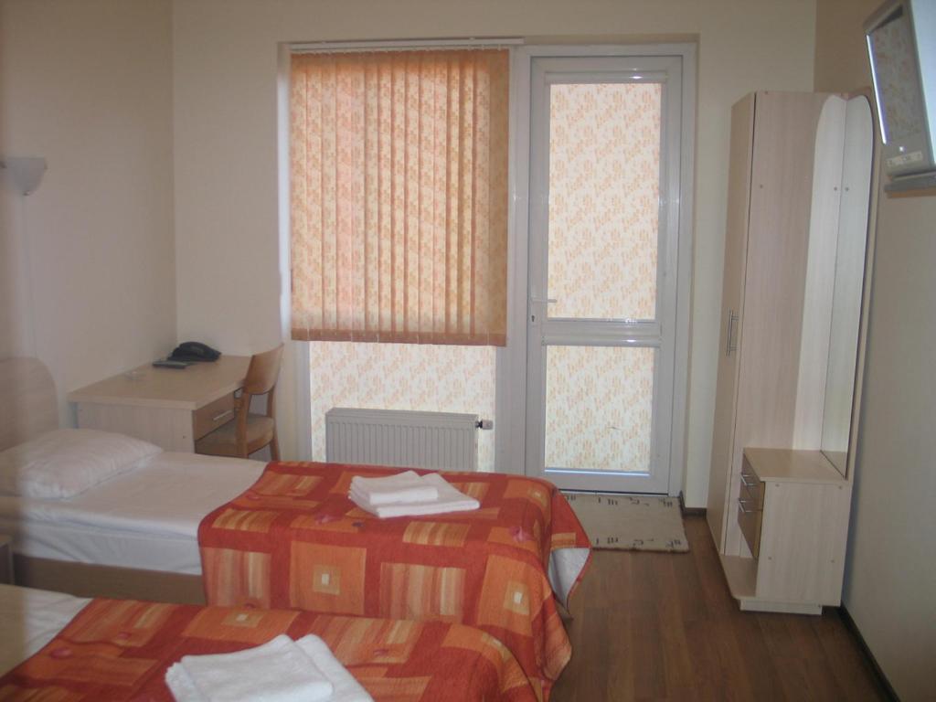Luna Hotel Marijampolė Værelse billede